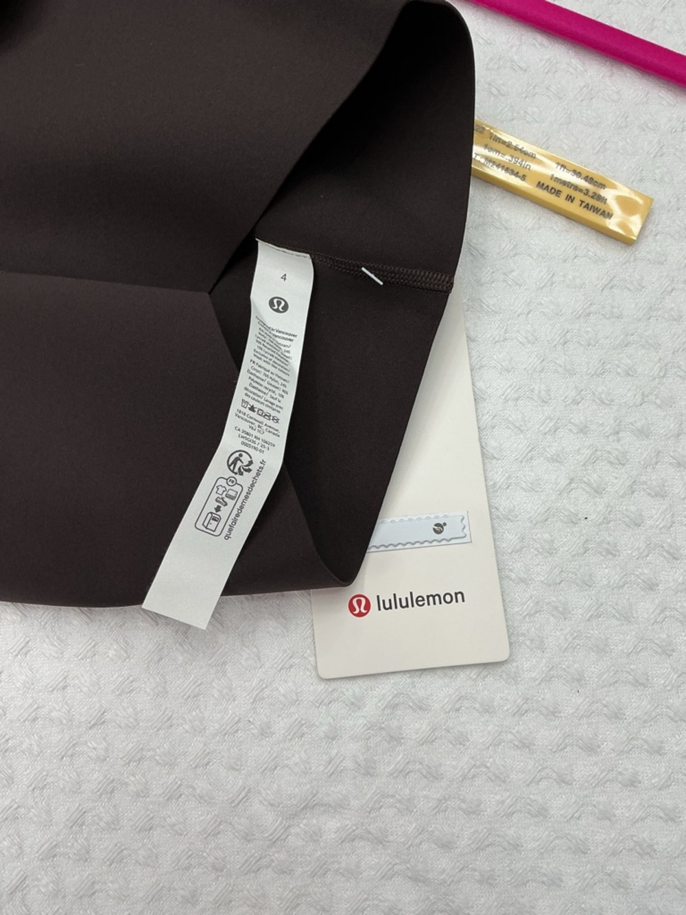 lululemon glow up shr tight 28” brown - Picture 7 of 7